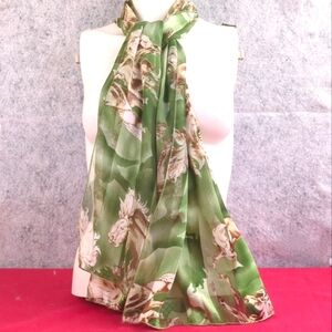 Green Scarf With Asian Horses